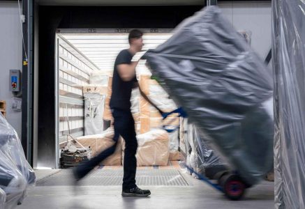 Furniture transport - FLOW
